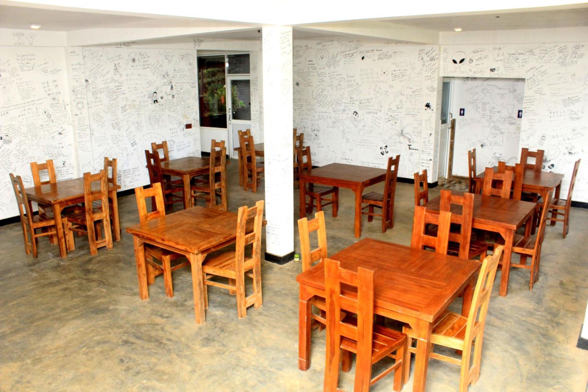 Green Hut Hotel & Restaurant With Unique View Point Sigiriya Exterior photo
